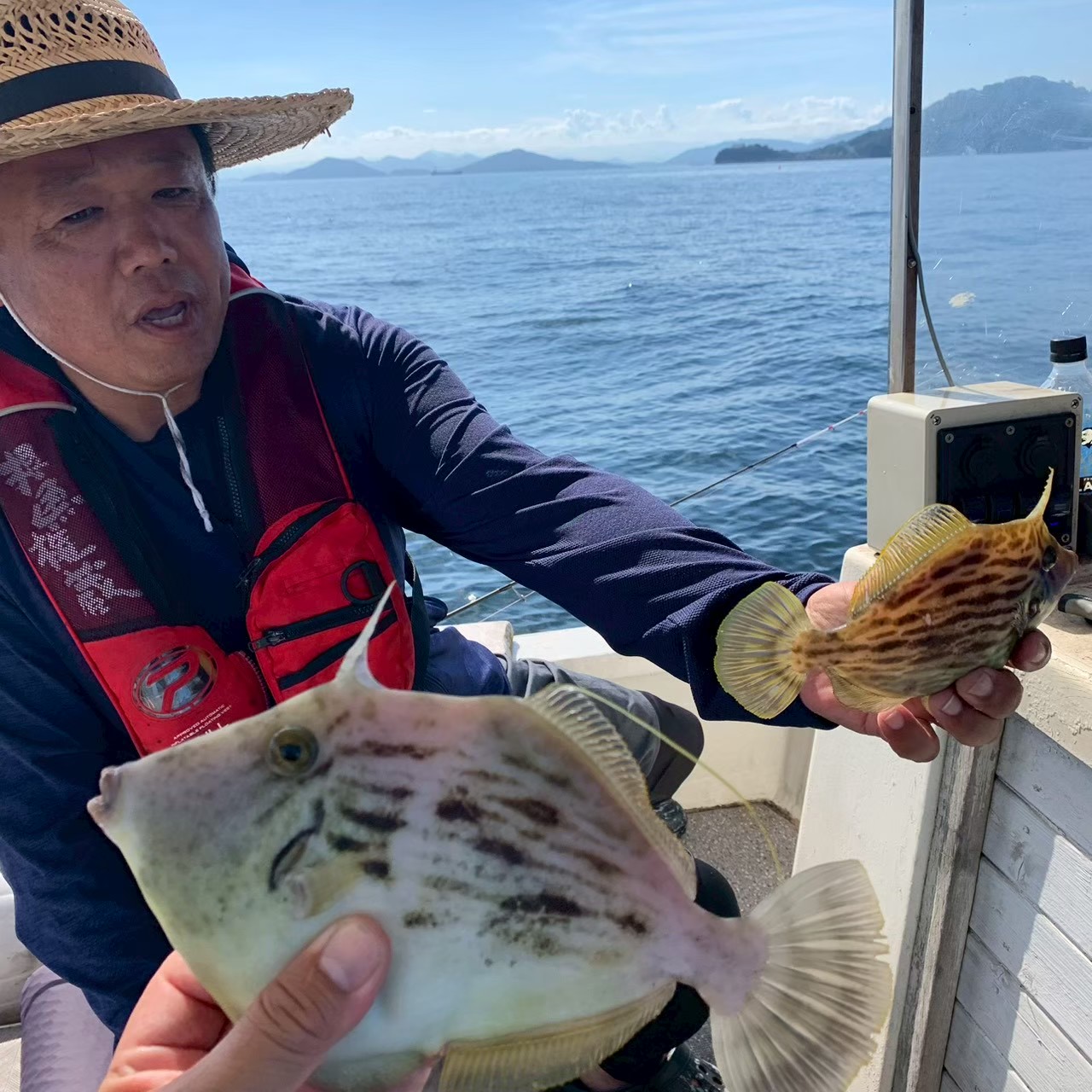 カワハギを釣り上げたお客様
